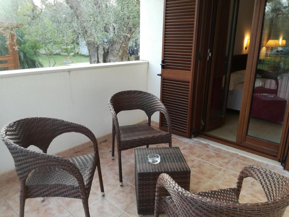 Borgo Cerasa Bed & Breakfast Vieste Exterior photo